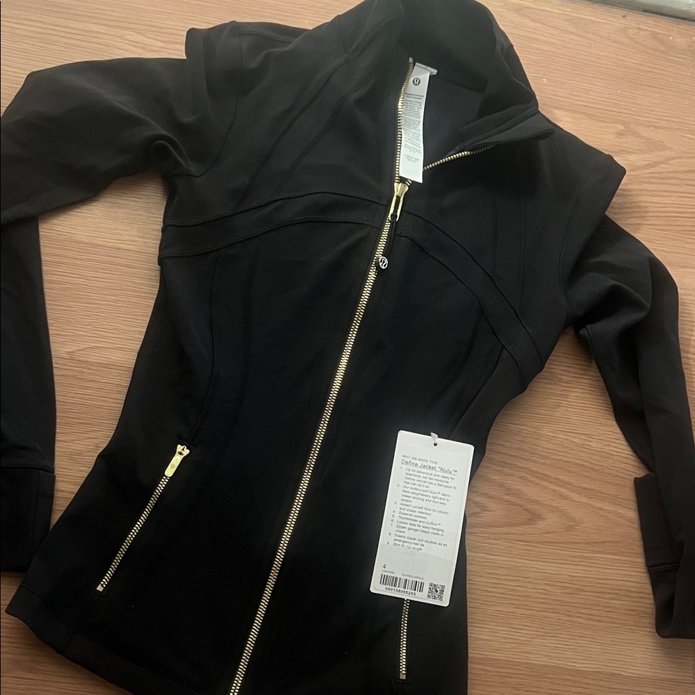 VIRAL GOLD🚨NWT LULULEMON DEFINE JACKET NULU BLACK GOLD HARDWARE 🚨